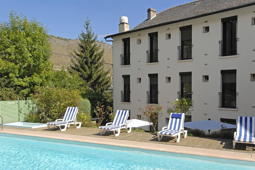 Logis Hotel Restaurant Le Mont Aigoual Meyrueis Exterior photo