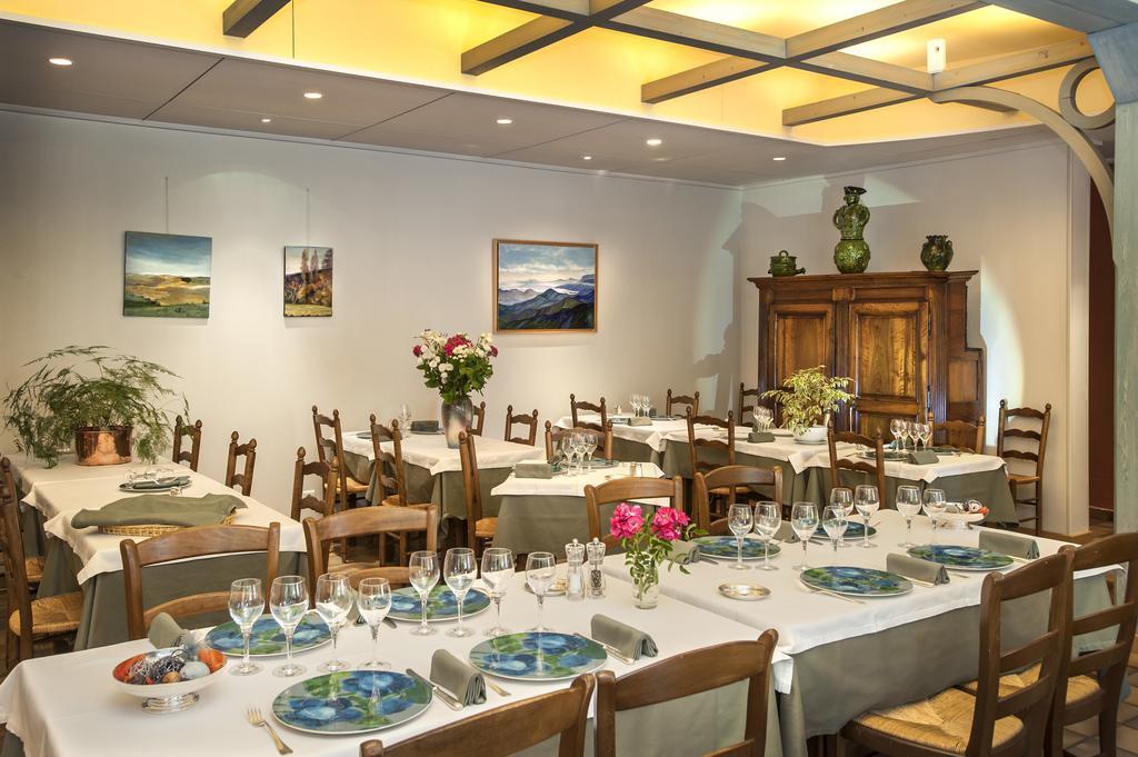 Logis Hotel Restaurant Le Mont Aigoual Meyrueis Exterior photo