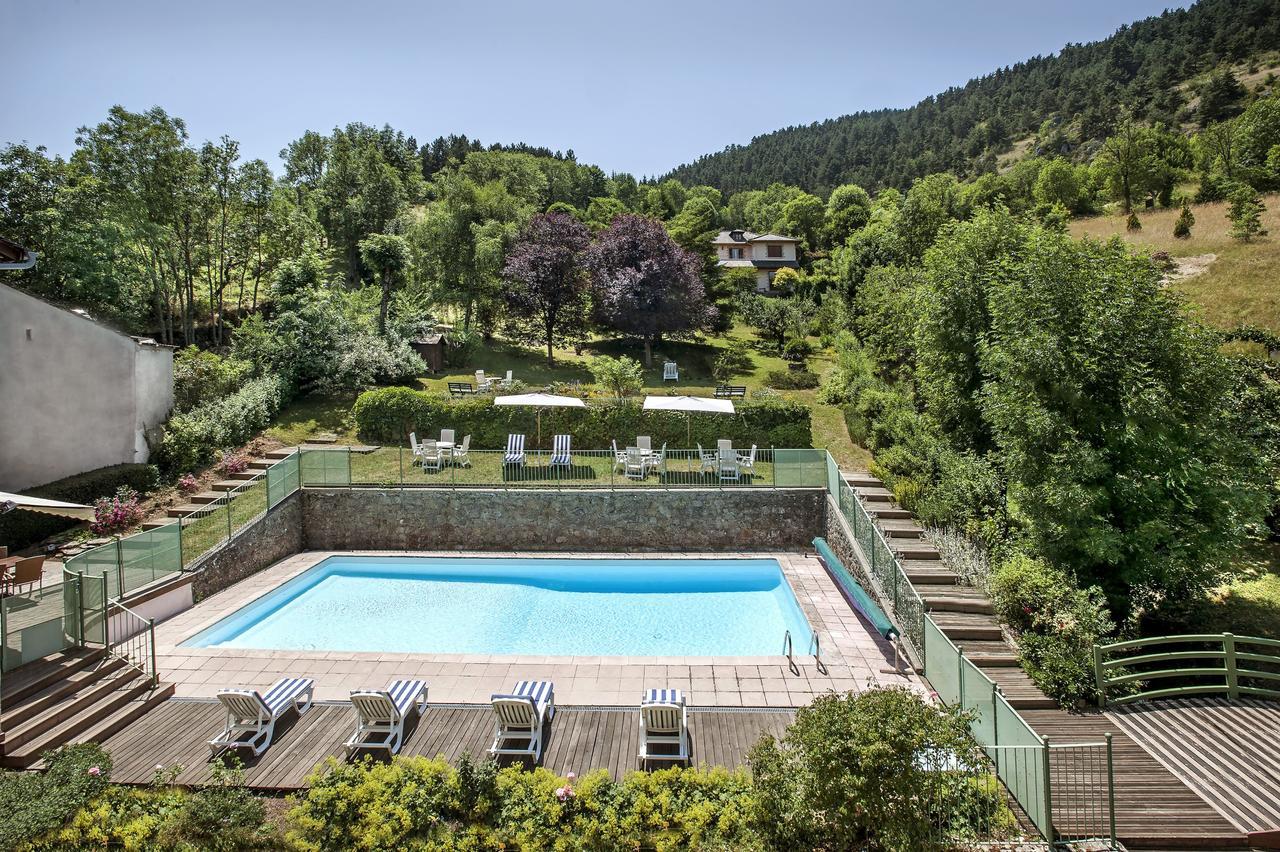 Logis Hotel Restaurant Le Mont Aigoual Meyrueis Exterior photo