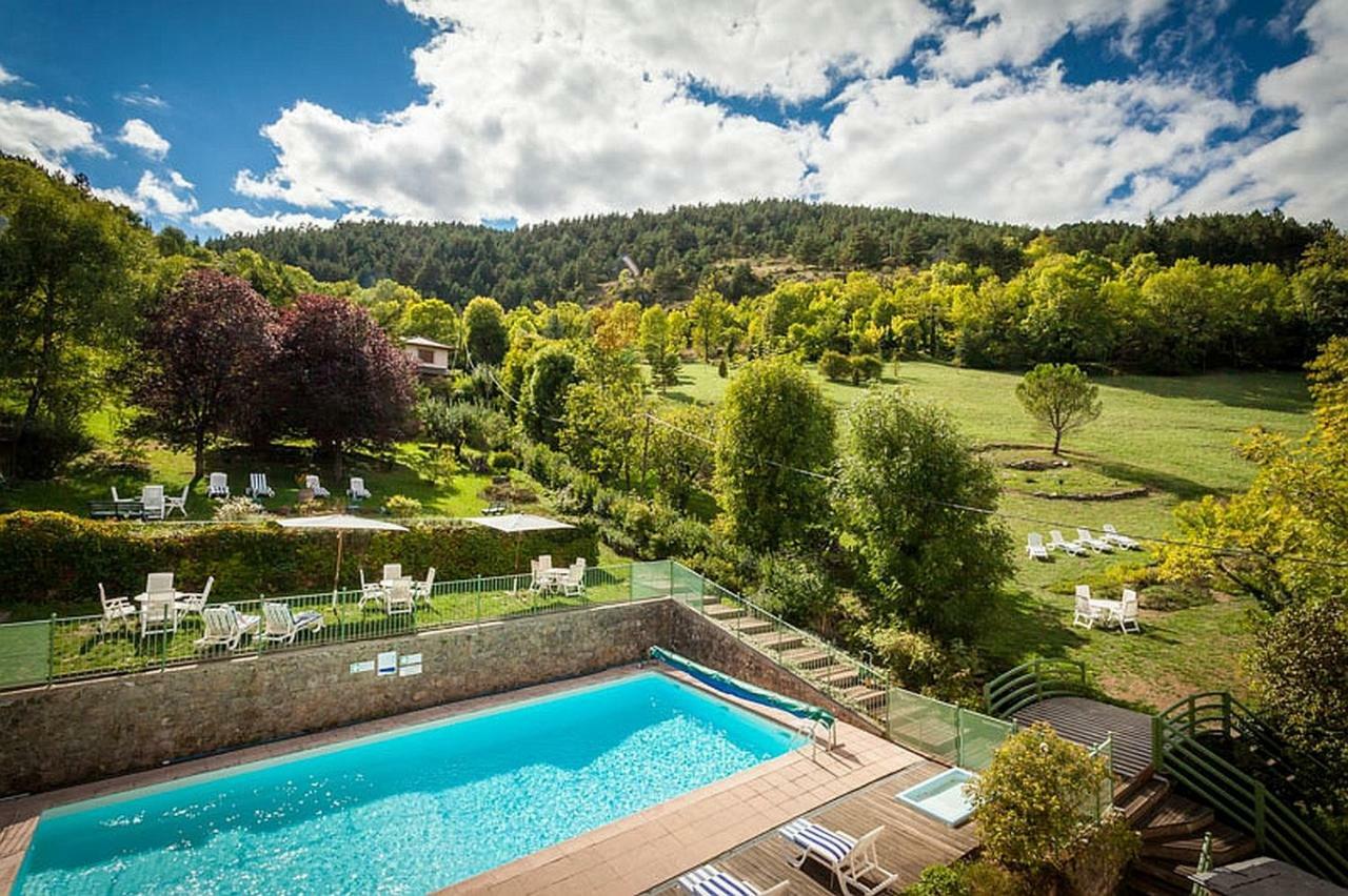 Logis Hotel Restaurant Le Mont Aigoual Meyrueis Exterior photo